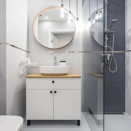 Of The Kings - Asja - Rajska 3 Daire *