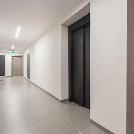 Of The Kings - Asja - Rajska 3 Krakow